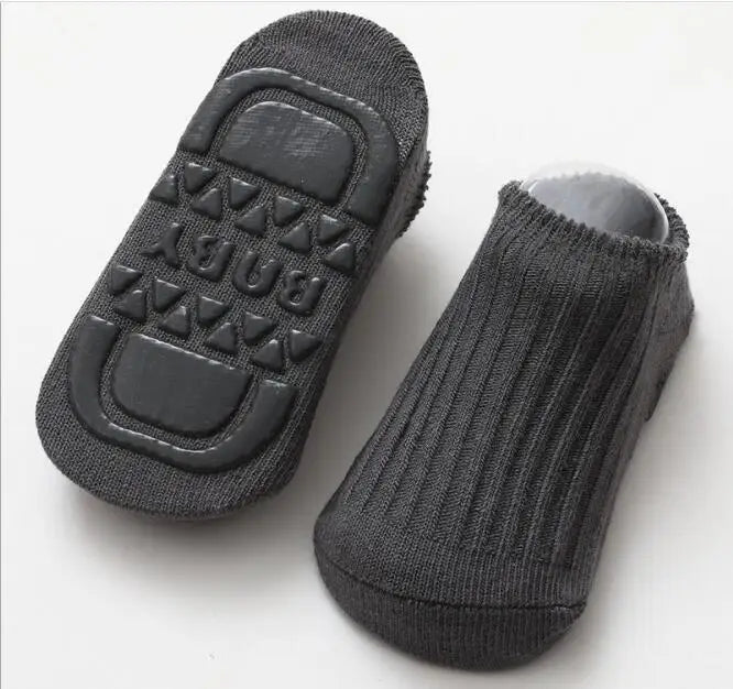 Anti-slip baby socks