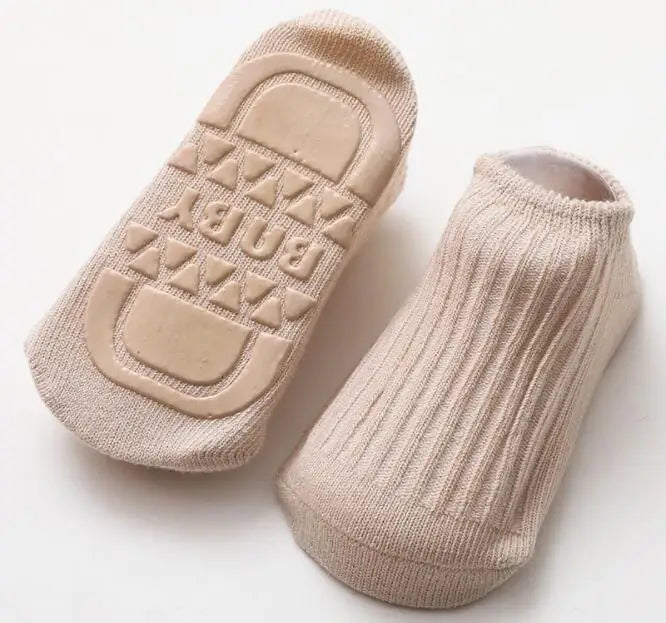 Anti-slip baby socks
